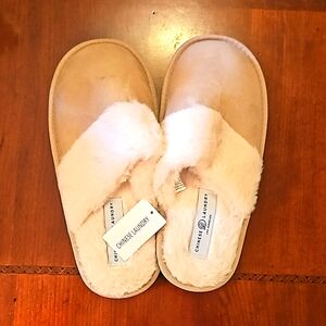 Chinese Laundry Faux Fur Slippers Size M/L NWT